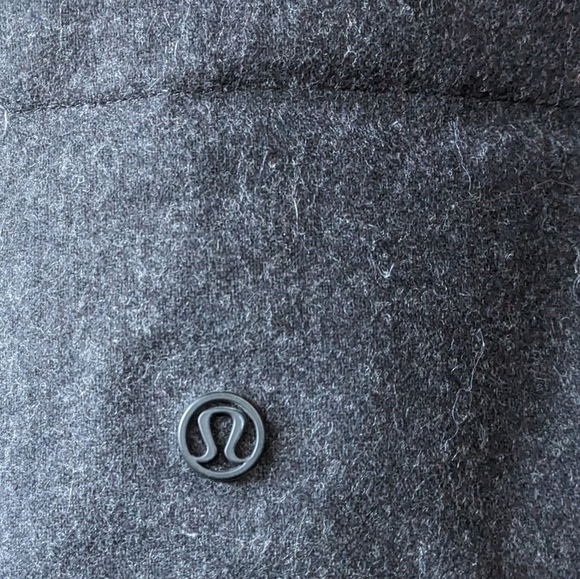 NWOT Lululemon Roam Far Wool Bomber Black Heathered Black Size 10 - Picture 11 of 14